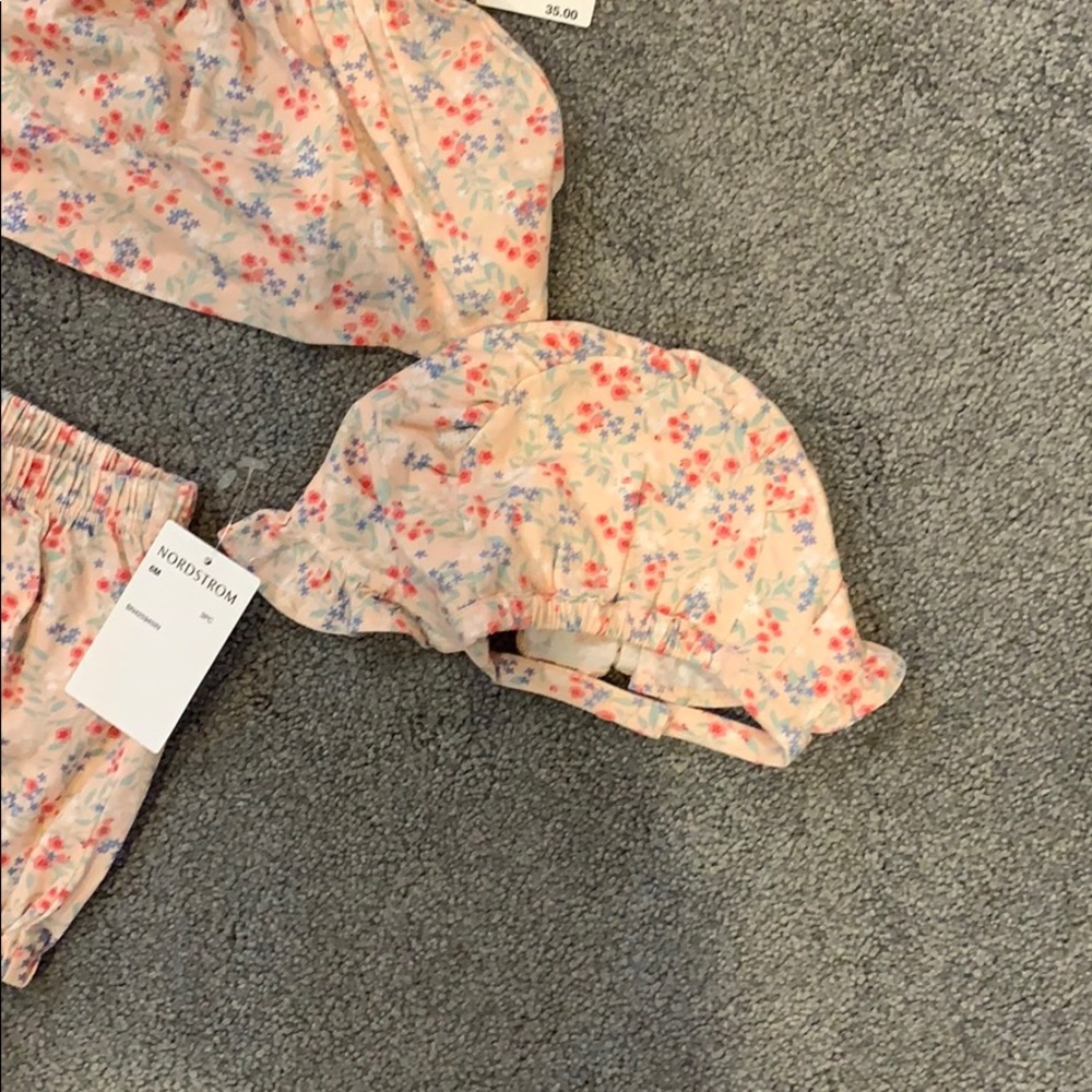 NWT - 3 piece set - Picture 4 of 5
